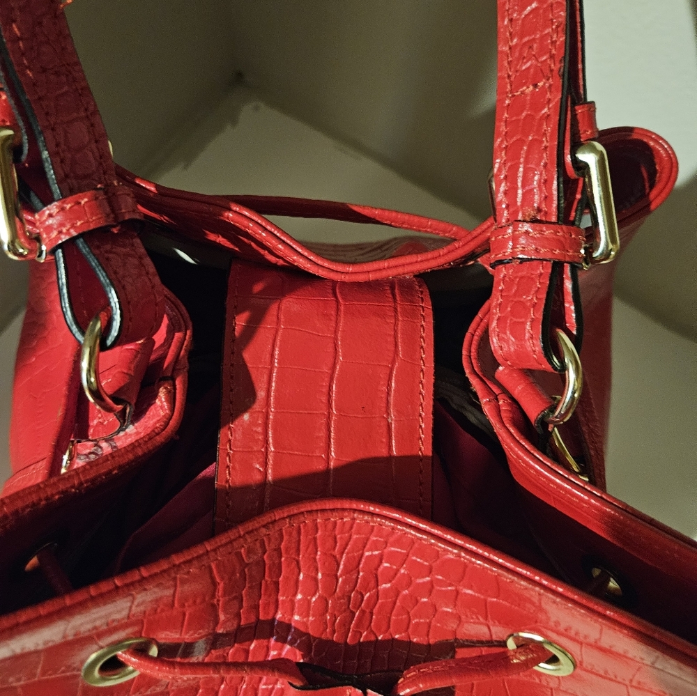 Valentino Milano Red leather bucket bag - Picture 6 of 10